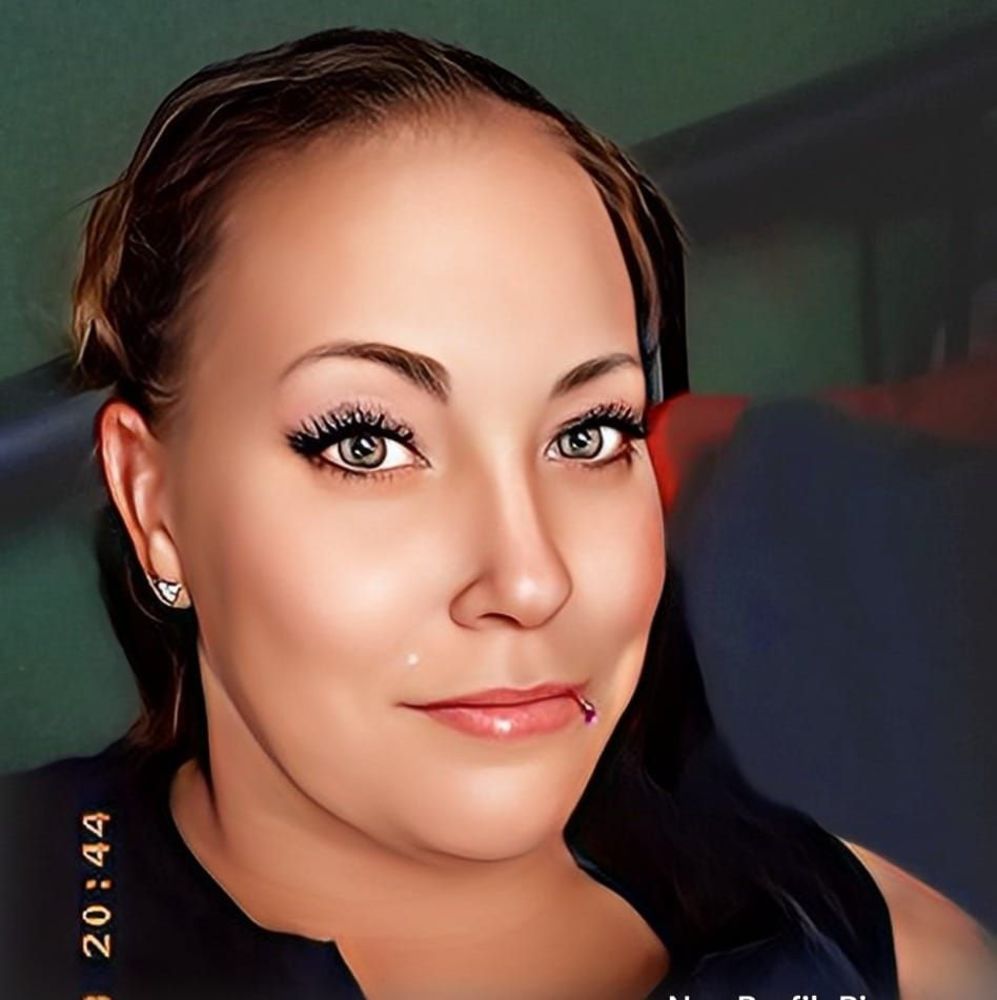 Meet your Posher, Suzanne